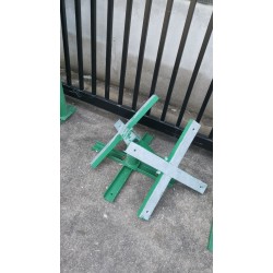 **CLEARANCE** 4-Way Flood Light Bracket - North, South, East, West for 76mm Street Lamp Post Column **CLEARANCE** 4-Way Flood Light Bracket - North, South, East, West for 76mm Street Lamp Post Column